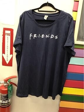 Womens friends 3X tshirt new from target navy